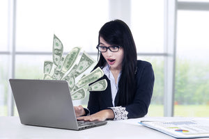 How to Become a Highly Paid Freelancer While Keeping Your Full-Time Job